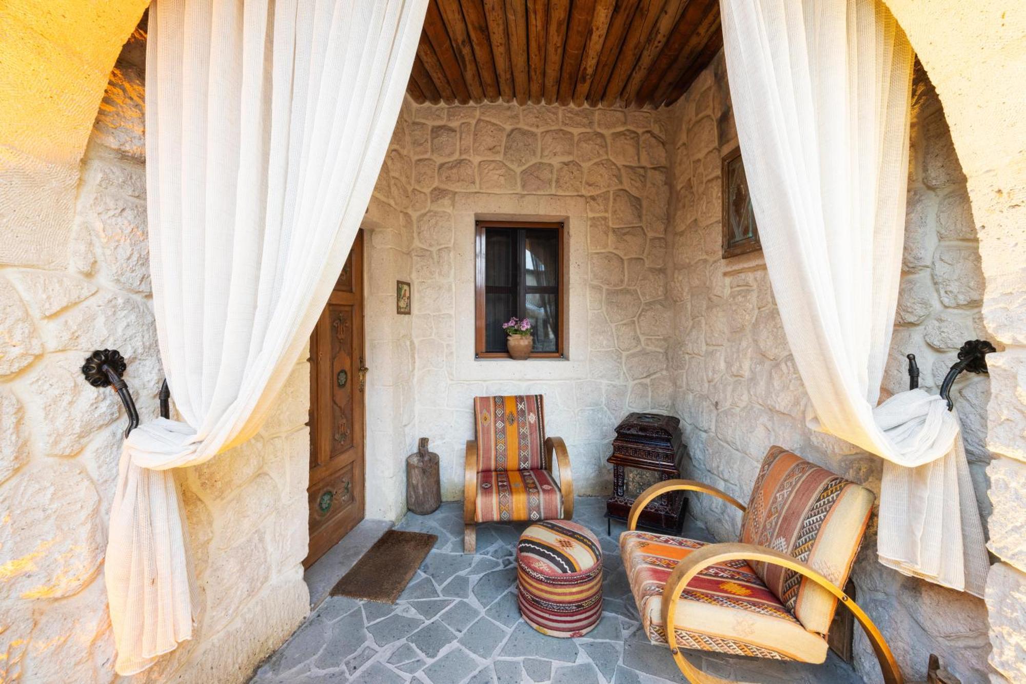 Tafoni Houses Cave Hotel Ortahisar エクステリア 写真